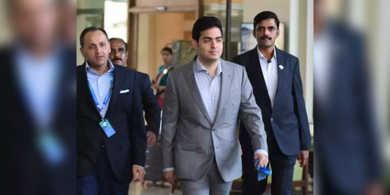 Akash Ambani (2)